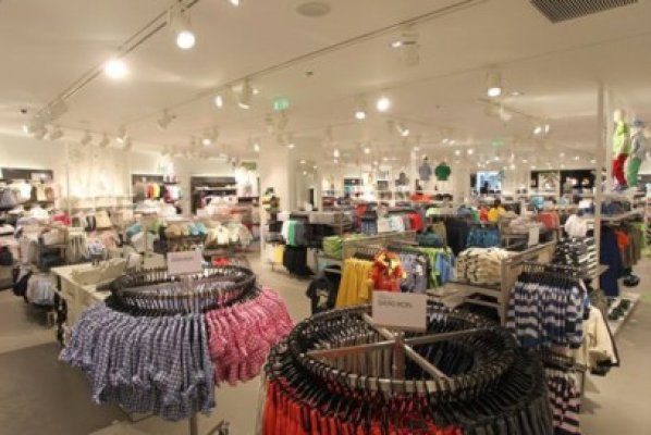 Reduceri promoţionale la H&M